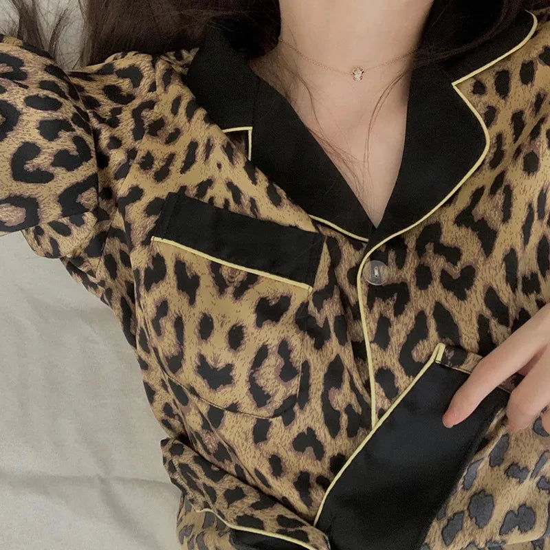 Women’s Leopard Print Pajama Set – Long-Sleeve Premium Loungewear (Spring & Fall)